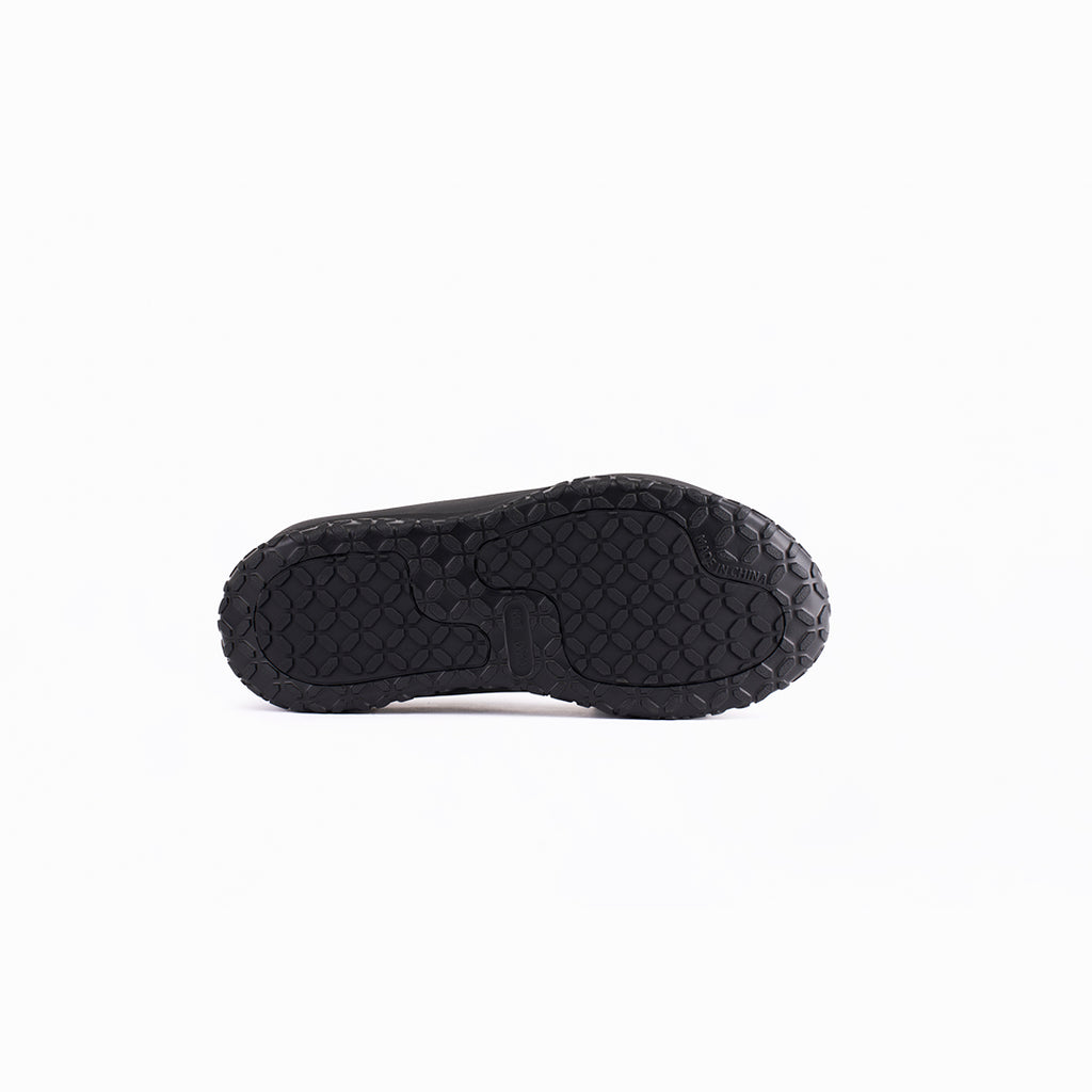 FLUX Deep Charcoal